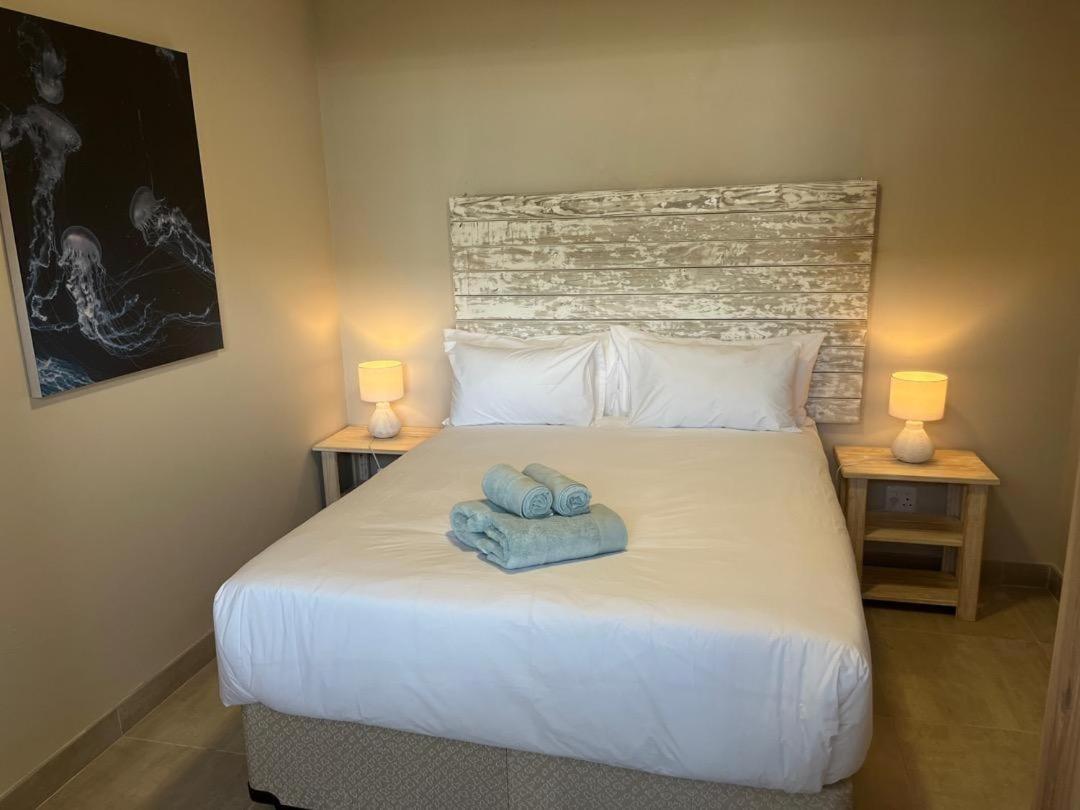 White Sands Self-Catering Units 维德尼斯 客房 照片