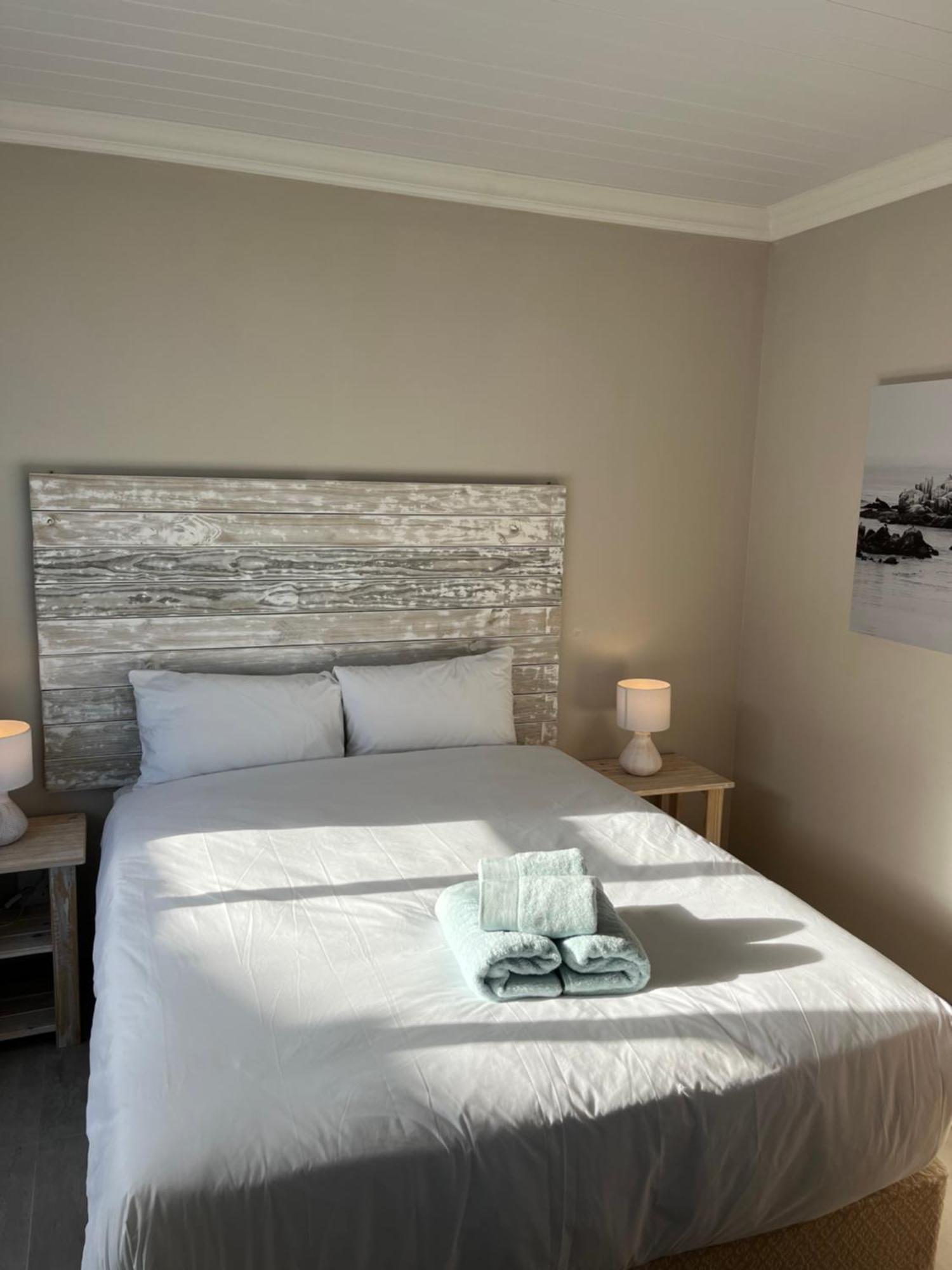 White Sands Self-Catering Units 维德尼斯 外观 照片